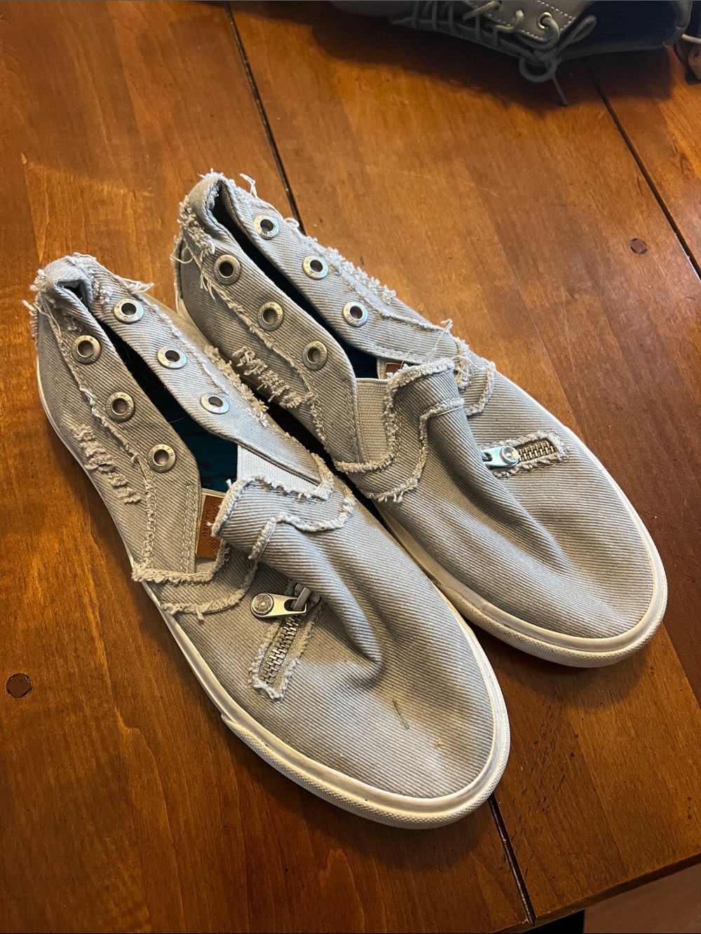 Blowfish Light Gray Canvas Slip-On Sneakers